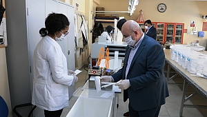 Kız Meslek Lisesinden Günlük 8 Bin Adet Maske