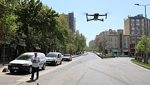 Polis, Boşalan Cadde Ve Sokakları Drone İle Denetlendi