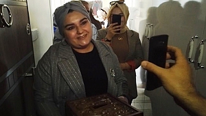 Sağlık Çalışanı Eşe Doğum Günü Sürprizi