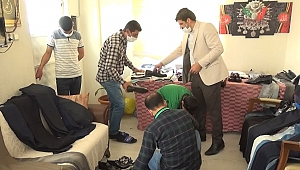 Muhtardan 600 Çocuğa Bayramlık Giysi