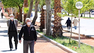 Yaşlıların Sokak Keyfi