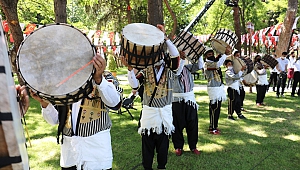 Abdal Halil Ağa’nın Torunlarından Davul Şov