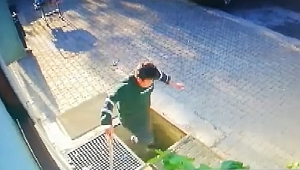Kapağı Açık Kalan Deponun İçine Düştü