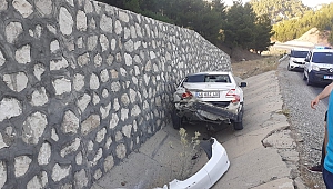 Otomobil İle Kamyon Çarpıştı: 1 Yaralı