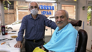 Yarım Asırlık Berber Müşterilerine Kavuştu
