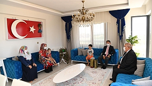 Başkan Mahçiçek, Bu Bayramda Şehit Ailelerini Unutmadı