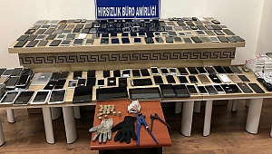 Hırsızın Deposundan 230 Adet Cep Telefonu Çıktı