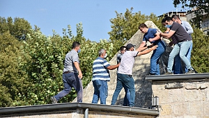Taş Mescitte İntihar Girişimi