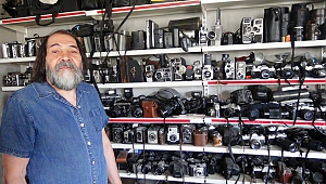 Fotoğraf Makinesi Tutkununun Dev Koleksiyonu