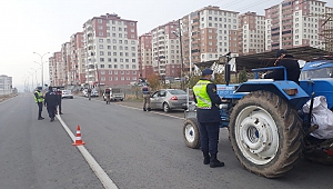 Jandarma Tarım Araçlarını Denetledi