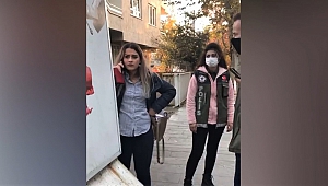 Maskesiz Gezen Kadından Polise, “Artistliğiniz Kime” Tepkisi