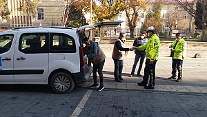 Kısıtlamada Görev Yapan Polislere Çorba İkramı
