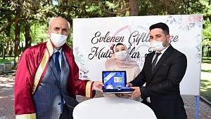 Pandemi Mutluluklarına Engel Olamadı
