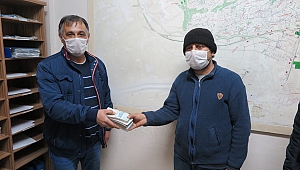 Temizlik Görevlisi Gönülleri Süpürdü