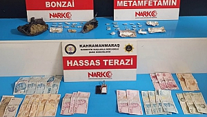 Uyuşturucu Tacirlerinin Evine Şok Baskın 4 Tutuklama