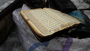 Yangında Kuran’ı Kerimler Zarar Görmedi