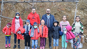 Yeni Yılda İhtiyaç Sahibi Çocukları Sevindirdiler
