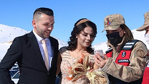 Nişanlı Çiftin Fotoğraf Çekimi Sırasında KADES Uyarısı