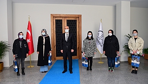 Kadın Toplumumuzun En Önemli Parçasıdır