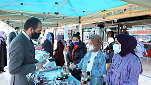 Kadınlar Gününde El Emeklerini Sergilediler