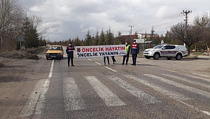 Öncelik Hayatın, Öncelik Yayanın