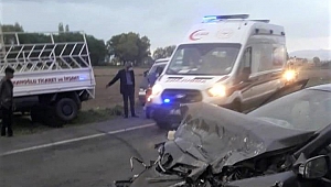 Kahramanmaraş’ta Otomobil İle Kamyonet Çarpıştı: 3 Yaralı