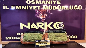 Otomobilinin Stepnesinin Yerinden 10 Kilogram Esrar Çıktı