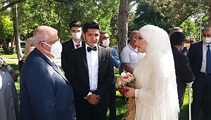 Şehit Kızının Gelin Arabası İl Emniyet Müdürünün Makam Aracı Oldu