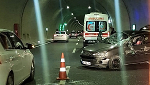 Edebiyat Yolunda Kaza: 2 Yaralı