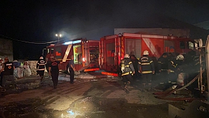 Kahramanmaraş’ta Tekstil Fabrikası Deposunda Yangın