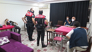 Yakalanınca Gazetecilere, “Çekçek Baba Çek İyi Çek Madalya Vericiler”