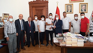 Başkan Mahçiçek’ten Ampute Sporculara Malzeme Desteği