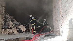 Kahramanmaraş’ta Tekstil Fabrikasında Depo Yangını