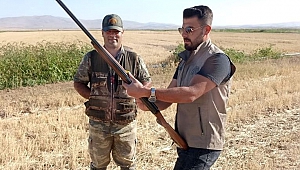 Tüfeklerini Arkalarında Bırakıp Kaçtılar