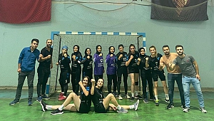 Kahramanmaraş Kadınlar Hentbol Takımı Şampiyon Oldu