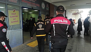 Hırsızlık Suçundan Aranan Firari Kahramanmaraş’ta Yakalandı