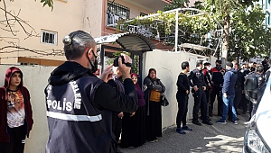 Üç Çocuk Annesi Evinin Banyosunda Asılı Bulundu