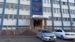 Yaşlı Adam Bulduğu Parayı Hiç Düşünmeden Polise Teslim Etti