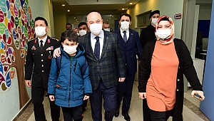 Şehit Çocukları Bugün Babasının Arkadaşlarıyla Okula Gitti