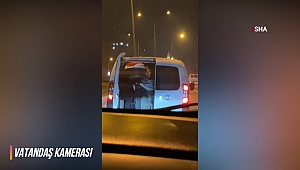 Trafikte Tehlikeli Yolculuk Kamerada