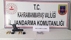 Yolcunun Üzerinde Ruhsatsız Tabanca ve Uyuşturucu Bulundu