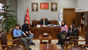 Başkan Okay’dan Öğrencilere Anlamlı Destek