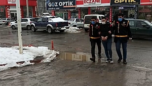 Cinayetten Aranıyordu Akrabasının Evinde Yakalandı