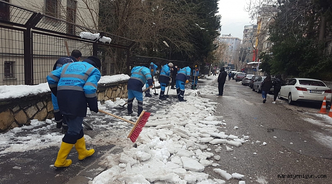 Dulkadiroğlu Sokaklarında Kar Temizliği Devam Ediyor