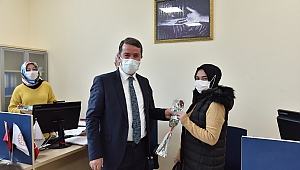 Başkan Okumuş ve Eşi Kadınlar Gününü Kutladı