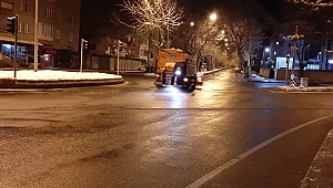 Büyükşehir’den Buzlanmaya Karşı Gece Mesaisi