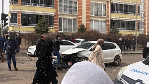 Elbistan’da Zincirleme Kaza: 2 Yaralı