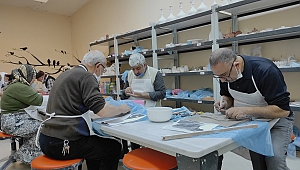 İleri Yaş Atölyelerinde Eğitimler Devam Ediyor