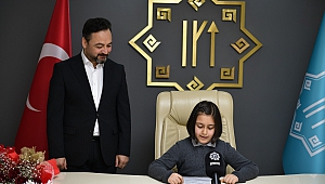Gürbüz Koltuğunu Aslantaş’a Devretti