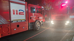 Kahramanmaraş’ta Depo Yangını Geceyi Gündüze Çevirdi